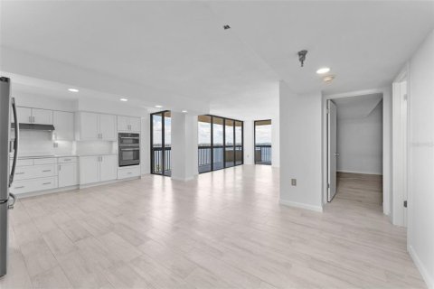Condo in Tampa, Florida, 2 bedrooms  № 1853407 - photo 7