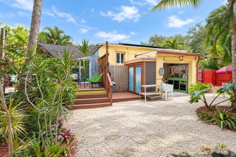 Villa ou maison à vendre à Hollywood, Floride: 2 chambres, 90.86 m2 № 2435467 - photo 21