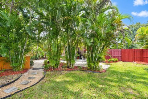 Villa ou maison à vendre à Hollywood, Floride: 2 chambres, 90.86 m2 № 2435467 - photo 26