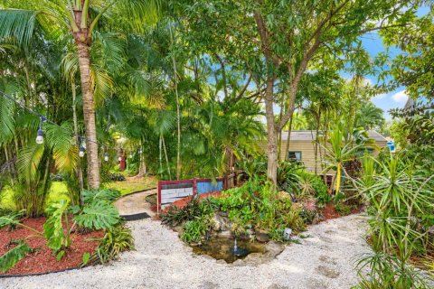 Villa ou maison à vendre à Hollywood, Floride: 2 chambres, 90.86 m2 № 2435467 - photo 25
