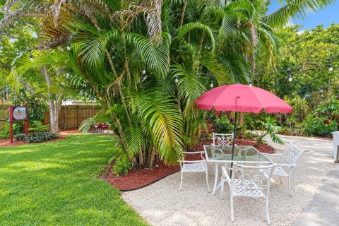 Villa ou maison à vendre à Hollywood, Floride: 2 chambres, 90.86 m2 № 2435467 - photo 22