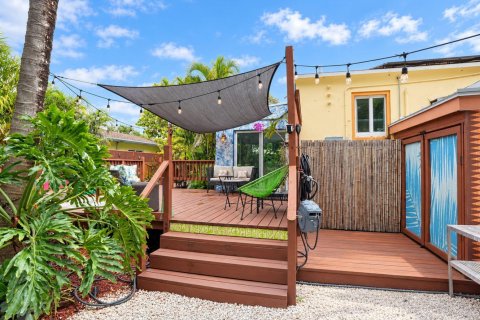 Villa ou maison à vendre à Hollywood, Floride: 2 chambres, 90.86 m2 № 2435467 - photo 20