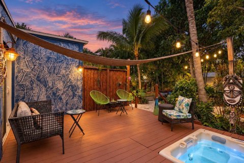 Villa ou maison à vendre à Hollywood, Floride: 2 chambres, 90.86 m2 № 2435467 - photo 9