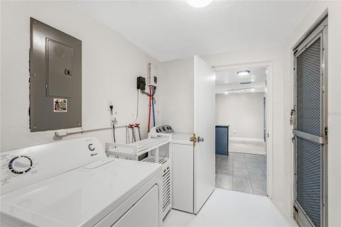 Villa ou maison à vendre à Bradenton, Floride: 2 chambres, 95.88 m2 № 2399165 - photo 20