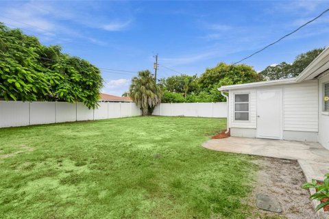 Villa ou maison à vendre à Bradenton, Floride: 2 chambres, 95.88 m2 № 2399165 - photo 23