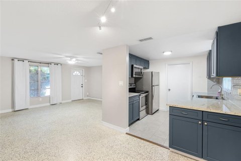 Villa ou maison à vendre à Bradenton, Floride: 2 chambres, 95.88 m2 № 2399165 - photo 9
