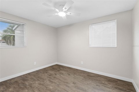 Villa ou maison à vendre à Bradenton, Floride: 2 chambres, 95.88 m2 № 2399165 - photo 17
