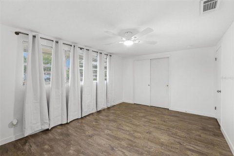 Villa ou maison à vendre à Bradenton, Floride: 2 chambres, 95.88 m2 № 2399165 - photo 12
