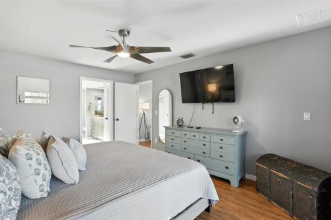 Casa en venta en Cape Coral, Florida, 3 dormitorios, 143.44 m2 № 1849467 - foto 19