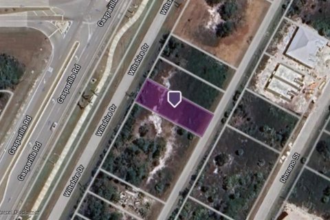 Terreno en venta en Port Charlotte, Florida № 1201139 - foto 1