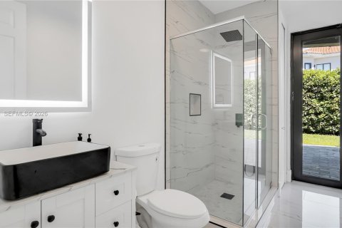 Villa ou maison à vendre à Cutler Bay, Floride: 5 chambres, 438.22 m2 № 2052467 - photo 29