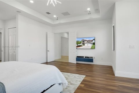 Купить виллу или дом в Катлер-Бей, Флорида 5 спален, 438.22м2, № 2052467 - фото 8