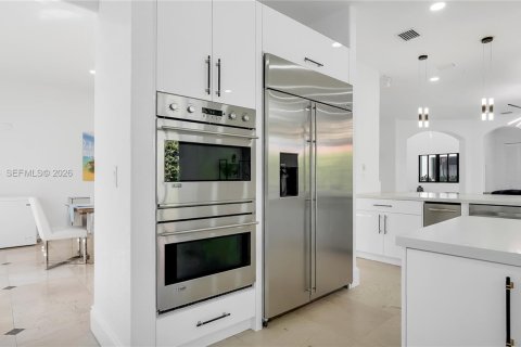 Villa ou maison à vendre à Cutler Bay, Floride: 5 chambres, 438.22 m2 № 2052467 - photo 20