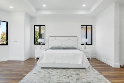 Купить виллу или дом в Катлер-Бей, Флорида 5 спален, 438.22м2, № 2052467 - фото 6