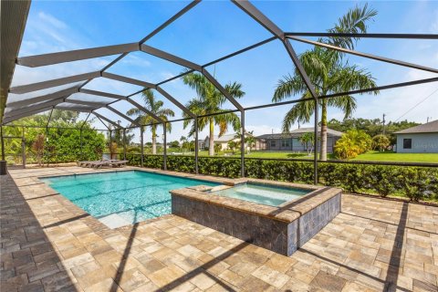 Casa en venta en Cape Coral, Florida, 3 dormitorios, 222.69 m2 № 1383323 - foto 3