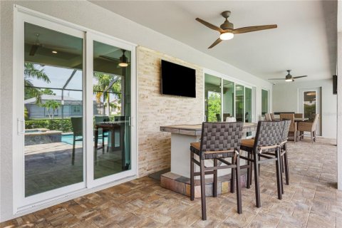 Casa en venta en Cape Coral, Florida, 3 dormitorios, 222.69 m2 № 1383323 - foto 29