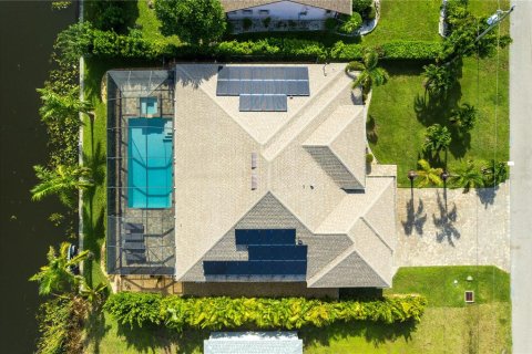 Casa en venta en Cape Coral, Florida, 3 dormitorios, 222.69 m2 № 1383323 - foto 9