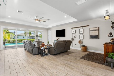 Casa en venta en Cape Coral, Florida, 3 dormitorios, 222.69 m2 № 1383323 - foto 14