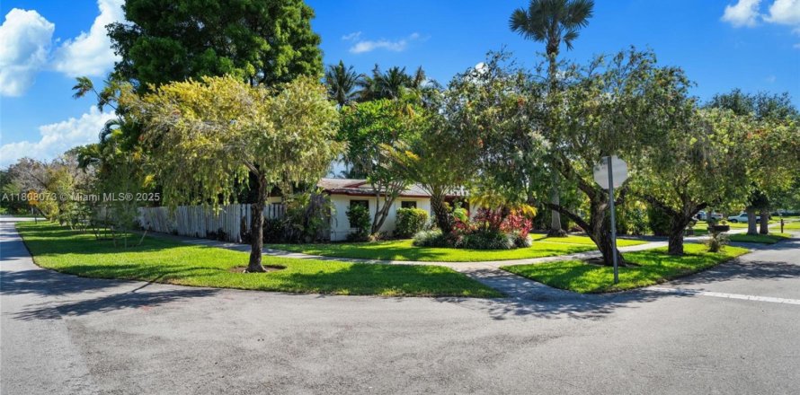 Casa en Palmetto Bay, Florida 3 dormitorios, 136.01 m2 № 1747833