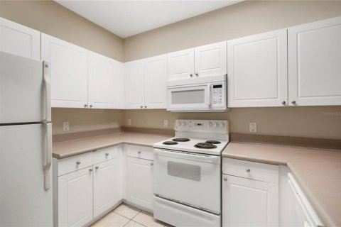 Condo in Tampa, Florida, 2 bedrooms  № 1854721 - photo 13