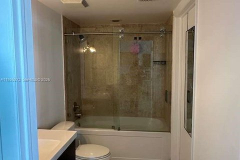 Copropriété à vendre à Miami, Floride: 1 chambre, 71.35 m2 № 1994187 - photo 6