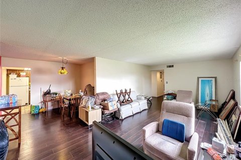Condominio en venta en Leesburg, Florida, 3 dormitorios, 131.27 m2 № 1870250 - foto 5