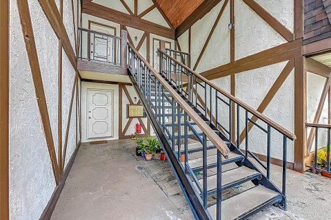 Condominio en venta en Leesburg, Florida, 3 dormitorios, 131.27 m2 № 1870250 - foto 2