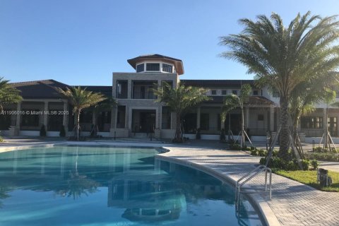 Купить кондоминиум в Дорал, Флорида 2 спальни, 111.95м2, № 2012297 - фото 4