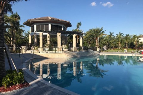 Купить кондоминиум в Дорал, Флорида 2 спальни, 111.95м2, № 2012297 - фото 29