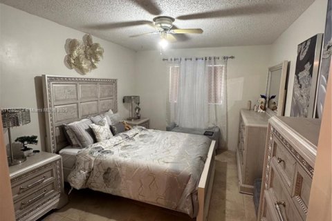 Condominio en venta en Lauderdale Lakes, Florida, 2 dormitorios, 102.38 m2 № 1579386 - foto 6