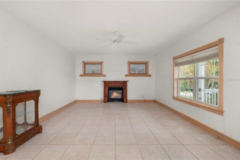 House in Punta Gorda, Florida 3 bedrooms, 202.81 sq.m. № 1919487 - photo 19