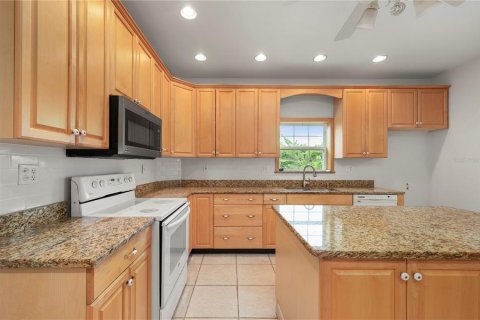 House in Punta Gorda, Florida 3 bedrooms, 202.81 sq.m. № 1919487 - photo 27