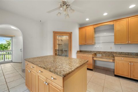 House in Punta Gorda, Florida 3 bedrooms, 202.81 sq.m. № 1919487 - photo 29
