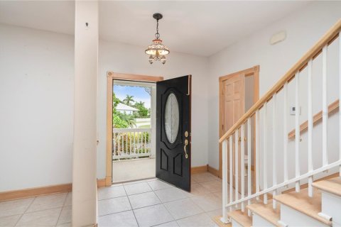 House in Punta Gorda, Florida 3 bedrooms, 202.81 sq.m. № 1919487 - photo 17