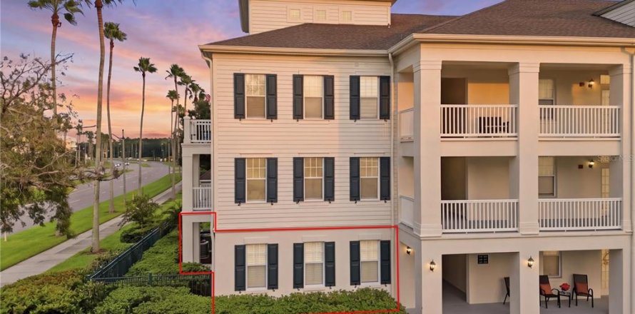 Condo à Celebration, Floride, 2 chambres  № 2407152