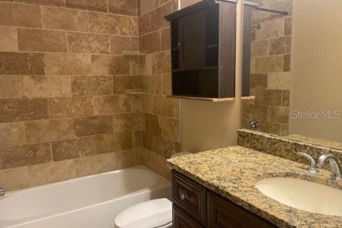 Casa en alquiler en Sarasota, Florida, 2 dormitorios, 68.28 m2 № 1789723 - foto 8