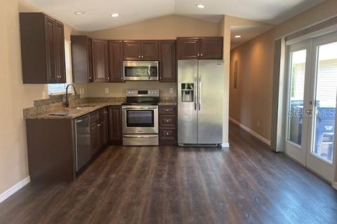 Casa en alquiler en Sarasota, Florida, 2 dormitorios, 68.28 m2 № 1789723 - foto 3