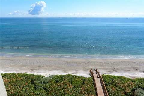 Condo in Tequesta, Florida, 3 bedrooms  № 1969966 - photo 19