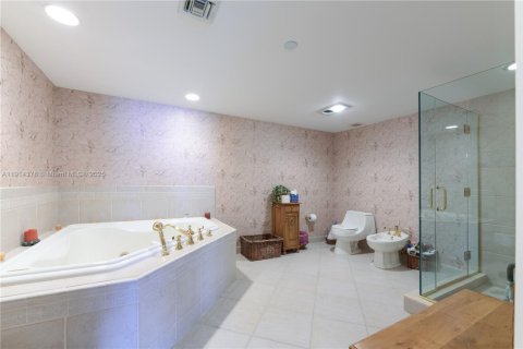 Condo in Tequesta, Florida, 3 bedrooms  № 1969966 - photo 23