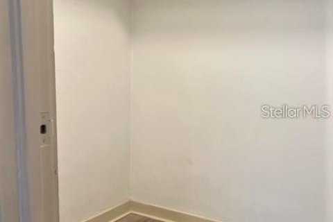 Снять в аренду квартиру в Маунт-Дора, Флорида 3 комнаты, 89.93м2, № 2206720 - фото 11
