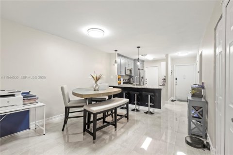 Condominio en venta en Deerfield Beach, Florida, 2 dormitorios, 90.12 m2 № 2001064 - foto 6