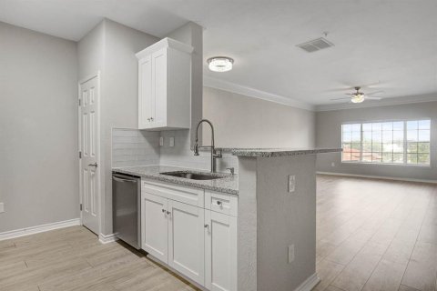 Condominio en alquiler en Tampa, Florida, 1 dormitorio, 82.68 m2 № 2112040 - foto 6
