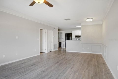 Condominio en alquiler en Tampa, Florida, 1 dormitorio, 82.68 m2 № 2112040 - foto 12