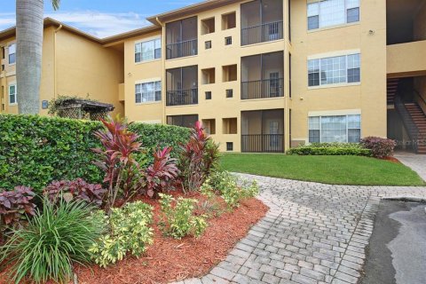 Condominio en Tampa, Florida, 1 dormitorio  № 2112040