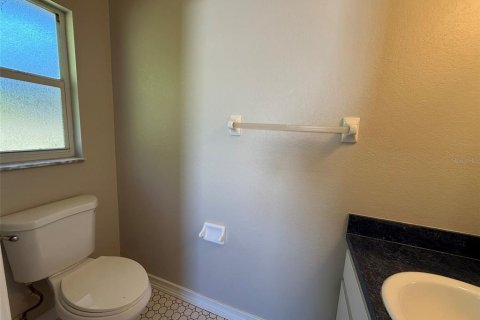 House in Port Charlotte, Florida 3 bedrooms, 97.55 sq.m. № 2394374 - photo 9