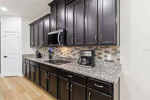 Casa en venta en Orlando, Florida, 4 dormitorios, 207.73 m2 № 2386764 - foto 11