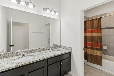 Casa en venta en Orlando, Florida, 4 dormitorios, 207.73 m2 № 2386764 - foto 22