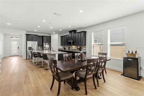 Casa en venta en Orlando, Florida, 4 dormitorios, 207.73 m2 № 2386764 - foto 7