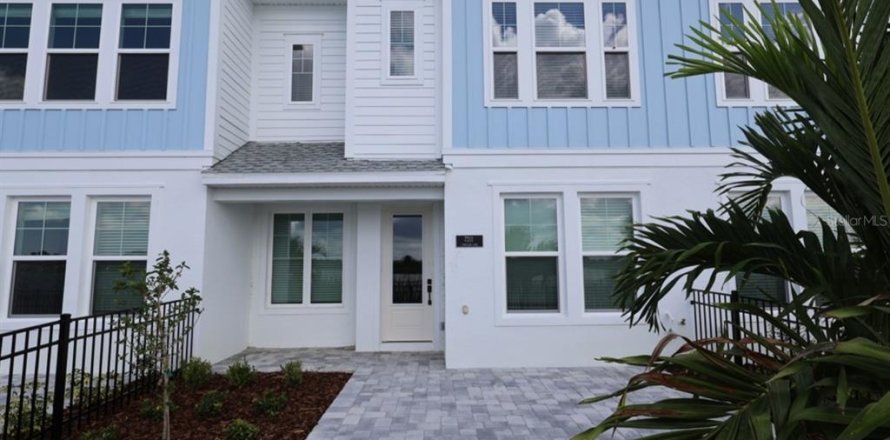 Adosado en Sarasota, Florida 3 dormitorios, 162.86 m2 № 2429225