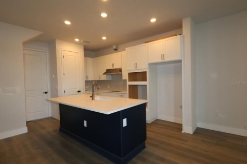 Adosado en venta en Sarasota, Florida, 3 dormitorios, 162.86 m2 № 2429225 - foto 5